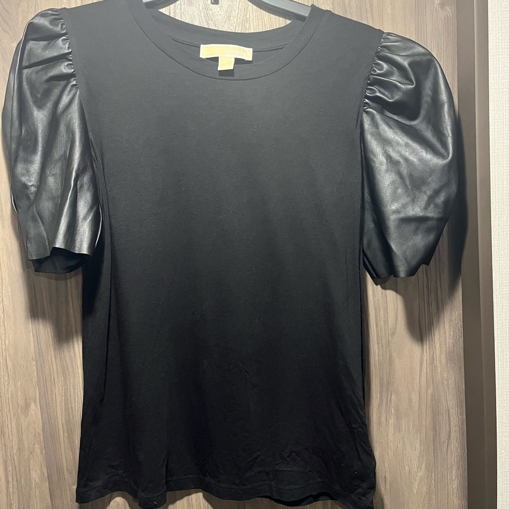 Michael Kors black shirt with faux leather puff sleeves - Picture 3 of 4